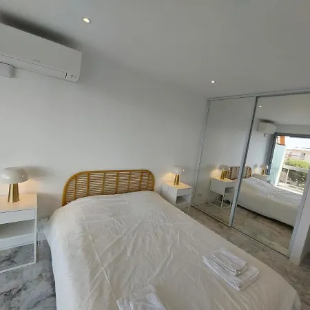 Apartment Superbe Climatise Proche Plages, Grande Terrasse Et Parking Prive Antibes
