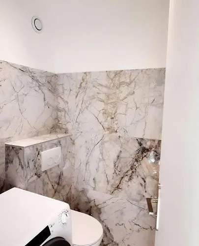 Superbe Climatisé Proche Plages, Grande Terrasse Et Parking Privé Antibes